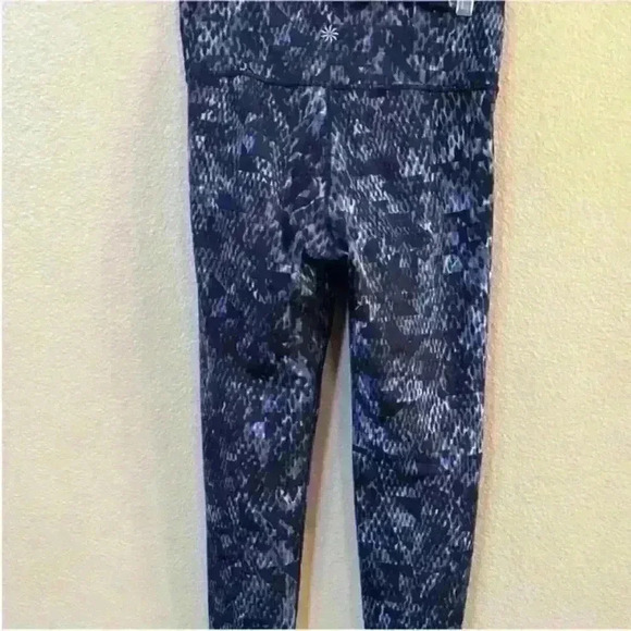 Athleta "Chaturanga" Women's Tights Cobra Black/ Gray Full Length Small EUC! - Picture 5 of 7